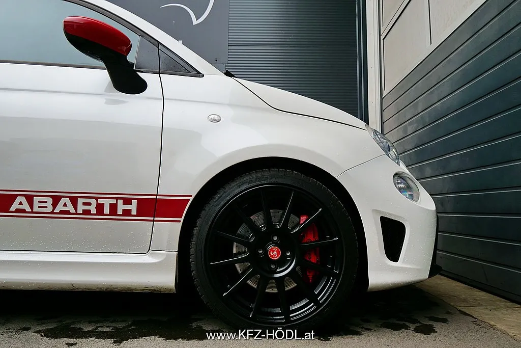 Abarth 595 Competizione MTA Image 7