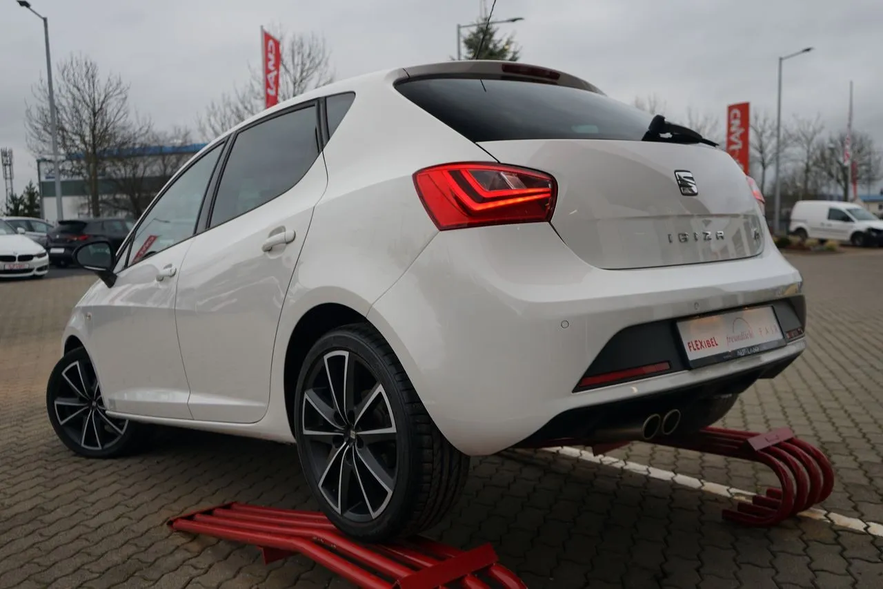 Seat Ibiza 1.2 TSI FR Navi...  Image 4