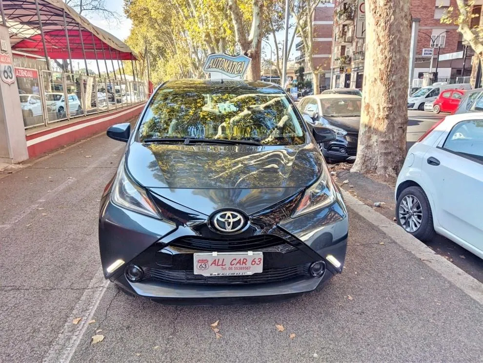 TOYOTA Aygo Image 2