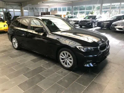 BMW Serie 3 318d Touring Business Advantage aut.